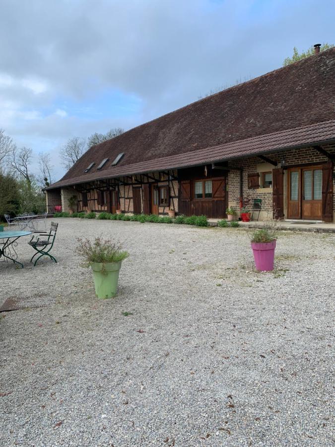La Ferme D'Aristide Bed & Breakfast Saillenard Bagian luar foto
