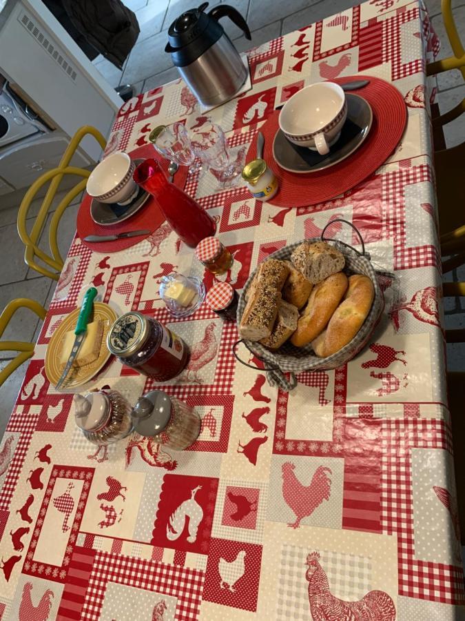 La Ferme D'Aristide Bed & Breakfast Saillenard Bagian luar foto